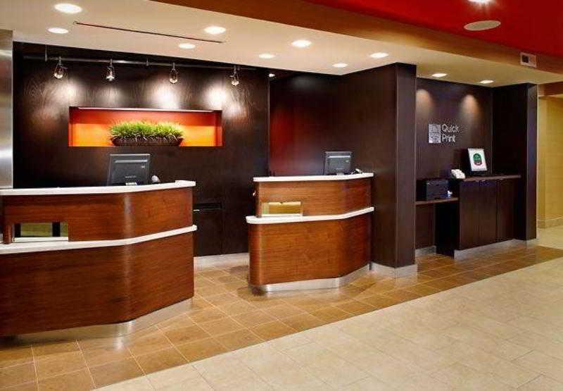Courtyard By Marriott Tulsa Central Экстерьер фото