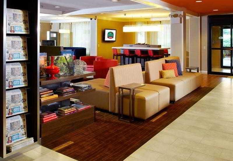 Courtyard By Marriott Tulsa Central Экстерьер фото