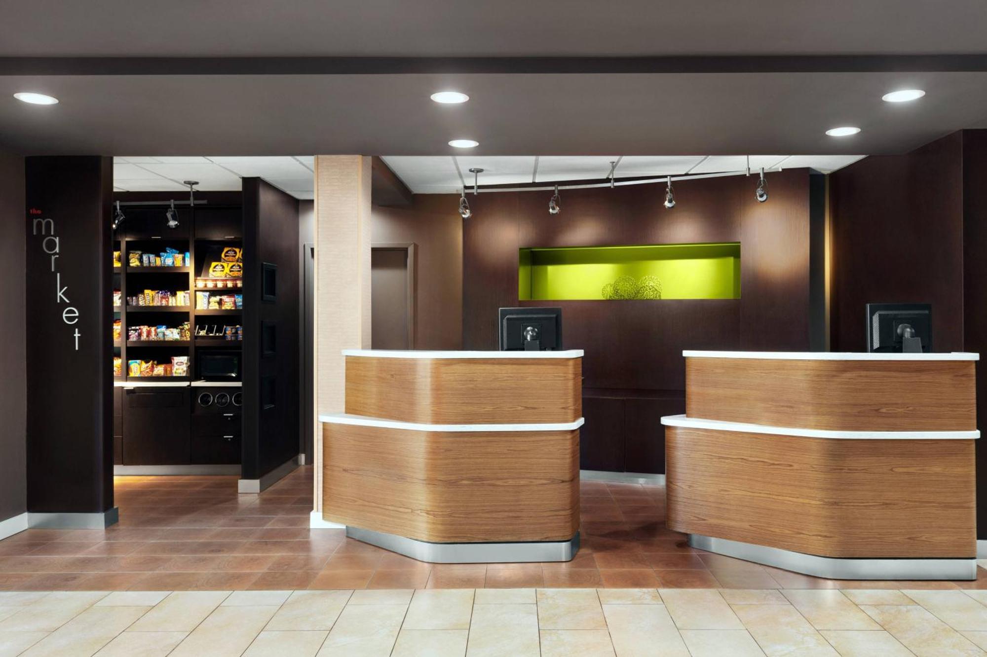 Courtyard By Marriott Tulsa Central Экстерьер фото